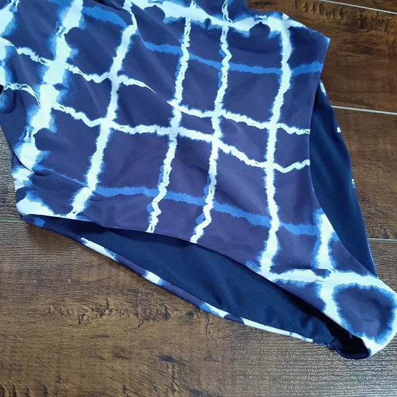 TiniBikini Deep V One Piece Swimsuit Size Small - Picture 7 of 8